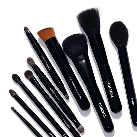 what are chanel makeup brushes made of.